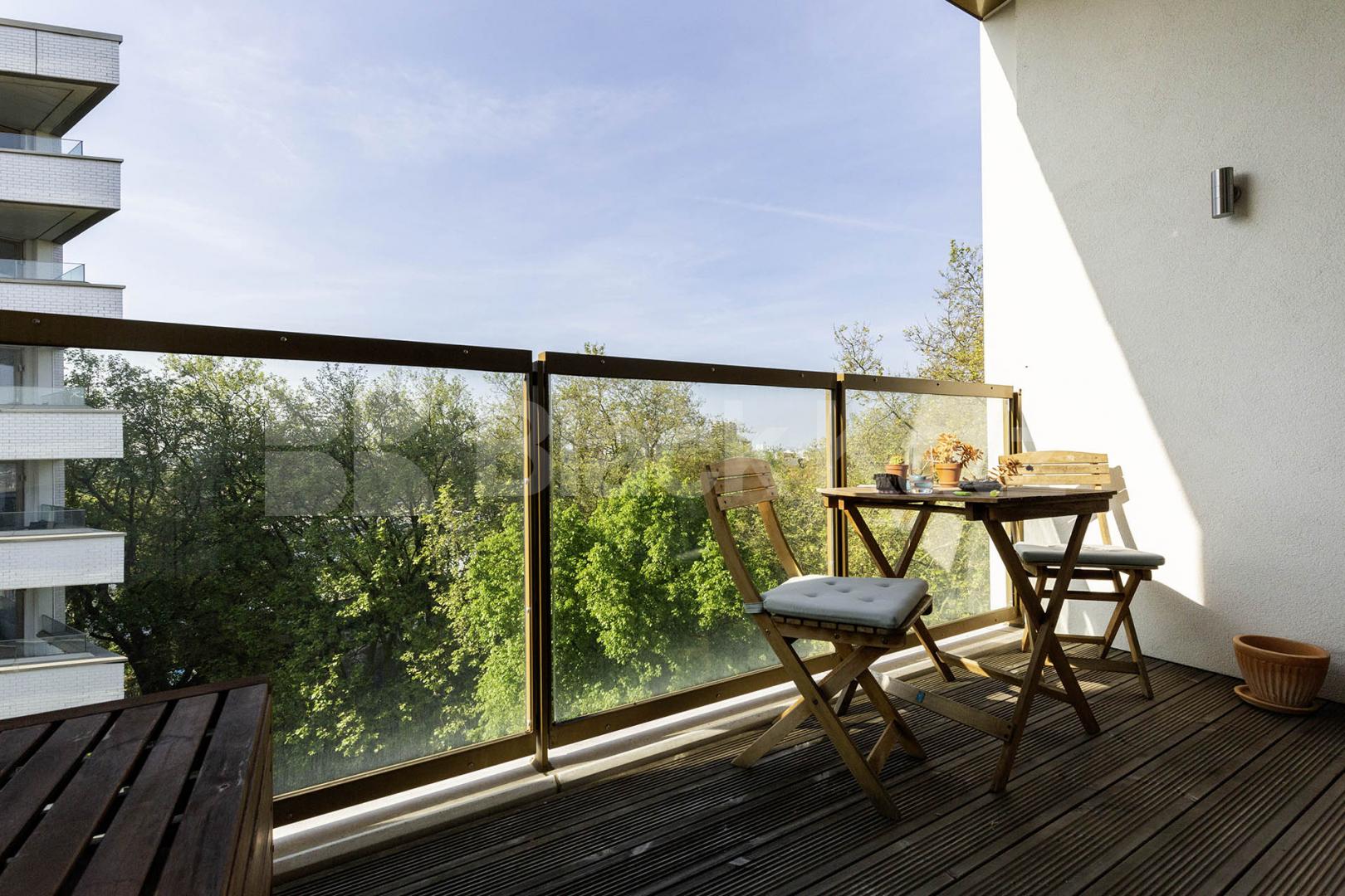 New Development 2 bed 2 bath with large balcony close to kings cross Market Road, Caledonian Road